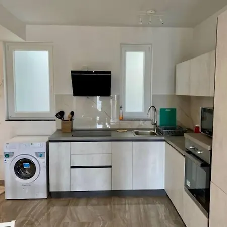 Sliema, Stylish 1 Bedroom Apartment With Parking. Exterior photo